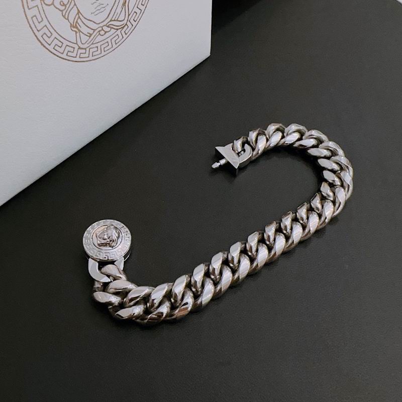 Versace bracelet 04lyx54